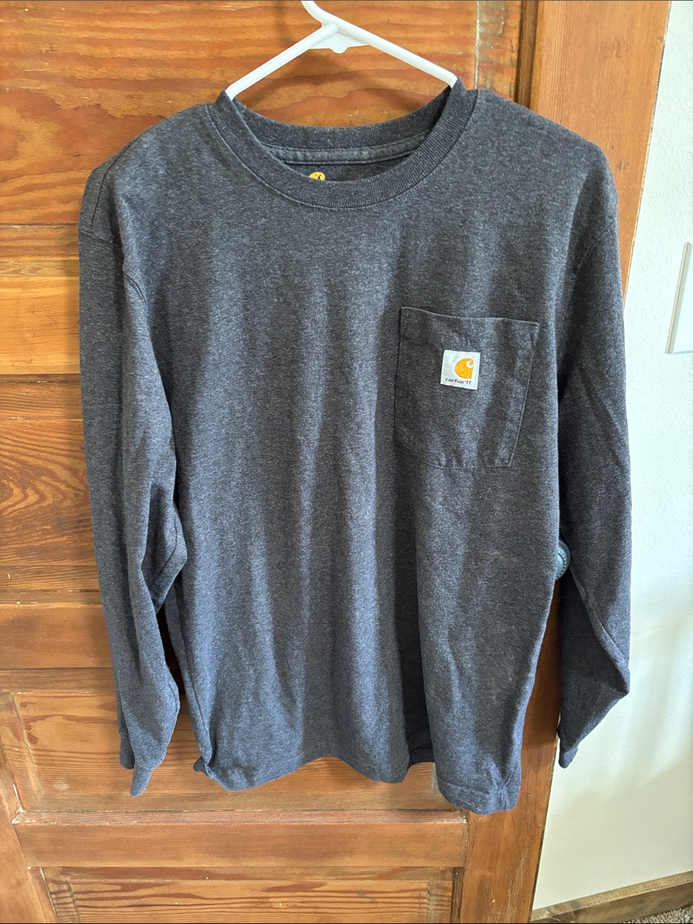 Men’s carhart long sleeve